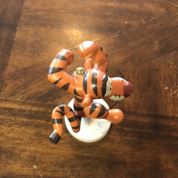 WDCC Disney Tigger figurine Bounciful buddy with box & COA - Picture 7 of 9